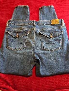 American Eagle Outfitters Women's Straight Leg Jeans in Blue